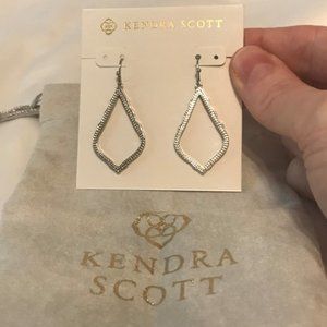 🆕Kendra Scott Silver Sophia Earrings